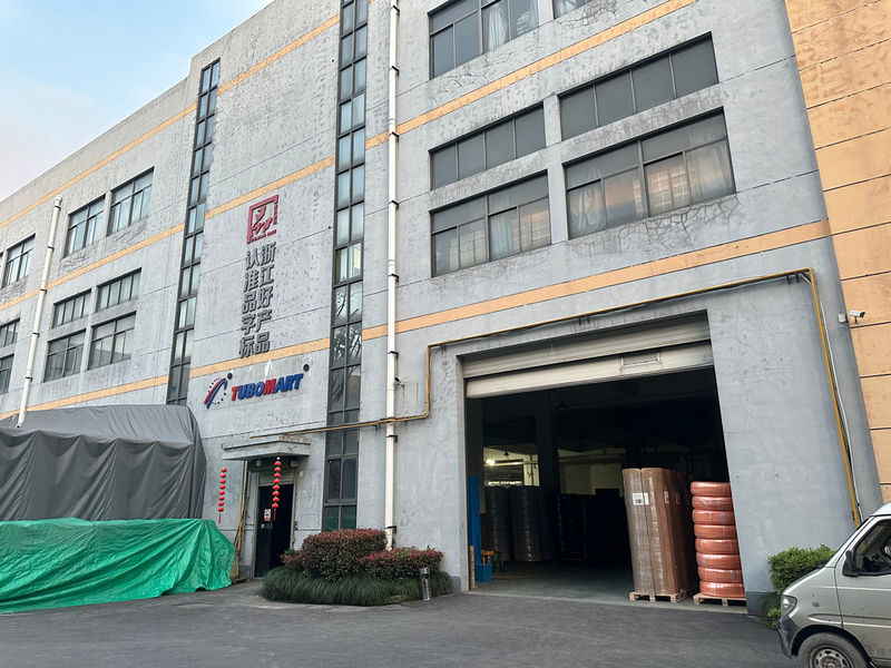 TUBOMART ENTERPRISE CO., LTD. línea de producción del fabricante