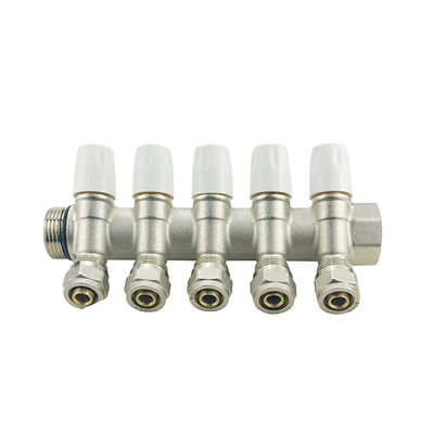 Manifold de distribución de latón Pex de 230V con diseño y rendimiento resistentes al agua